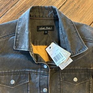 North River Outfitters Shirt / Shacket. NWT!